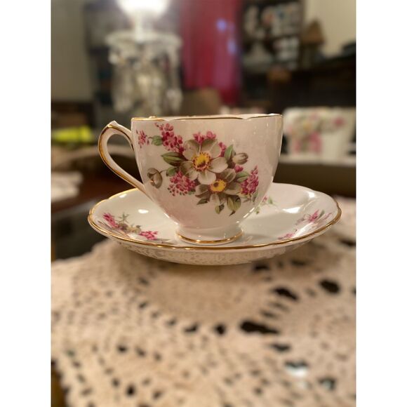 Duchess Bone China Tea Cup and Saucer Spring Floral - Picture 2 of 4